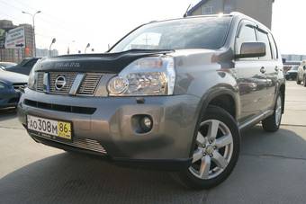 2010 Nissan X-Trail Photos