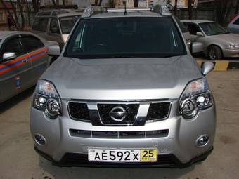 2010 Nissan X-Trail Photos