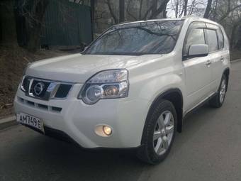 2010 Nissan X-Trail Photos