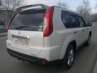 2010 Nissan X-Trail Photos