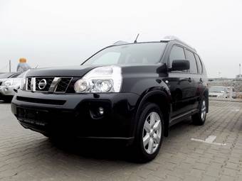 2010 Nissan X-Trail Photos