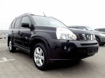 2010 Nissan X-Trail Photos