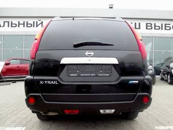 2010 Nissan X-Trail Photos