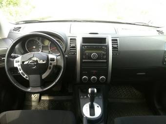 2010 Nissan X-Trail Pics