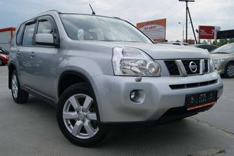 2010 Nissan X-Trail Photos