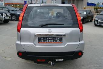 2010 Nissan X-Trail Pics