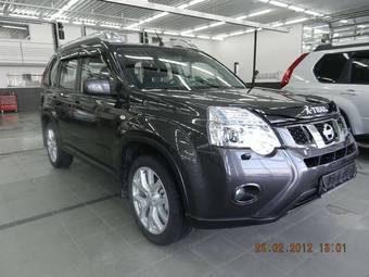 2011 Nissan X-Trail Pictures