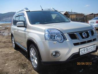 2011 Nissan X-Trail Photos