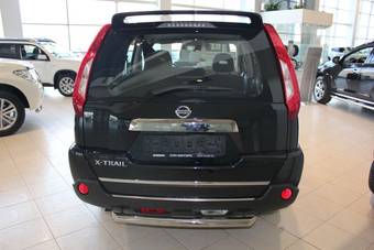 2012 Nissan X-Trail Photos