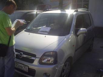 2003 Opel Agila Pictures