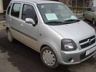 2004 Opel Agila Photos