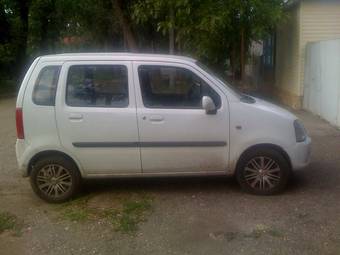 2004 Opel Agila Pictures