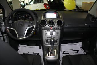 2011 Opel Antara Pictures