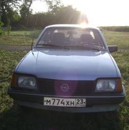 1982 Opel Ascona Pictures