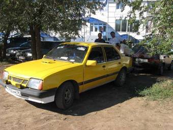 1985 Opel Ascona Pictures