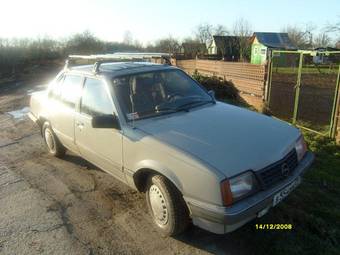 1986 Opel Ascona Pictures