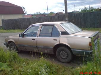 1986 Opel Ascona Photos