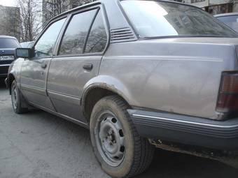 1988 Opel Ascona Pictures