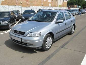 2002 Opel Astra Pictures