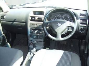 2003 Opel Astra Pictures