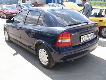 2003 Opel Astra Pictures