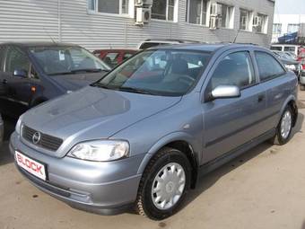 2003 Opel Astra Pictures