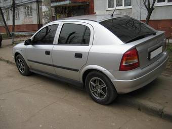 2003 Opel Astra Pictures