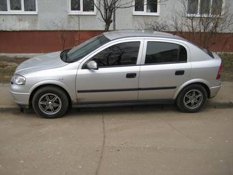 2003 Opel Astra Pictures