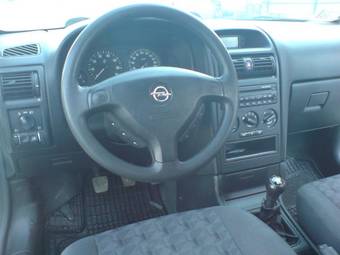 2003 Opel Astra Pictures