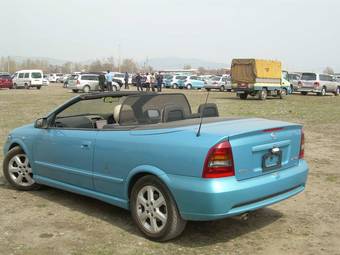 2003 Opel Astra Photos