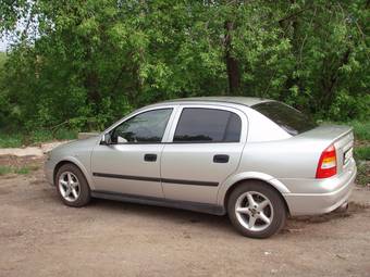 2003 Opel Astra Pictures