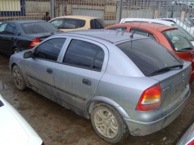 2004 Opel Astra