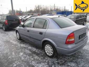 2004 Opel Astra Pictures