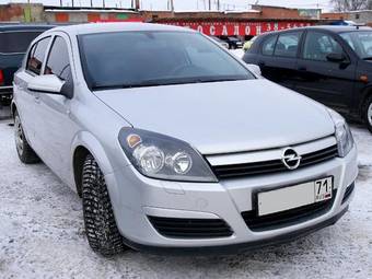 2004 Opel Astra Pictures