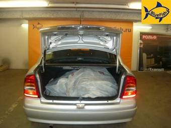 2004 Opel Astra Pictures