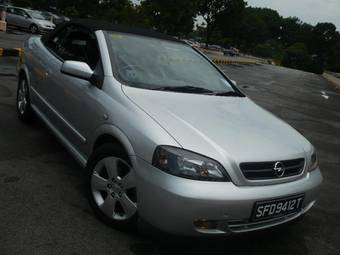 2004 Opel Astra Pictures