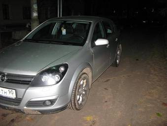 2004 Opel Astra Photos