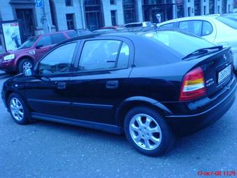 2004 Opel Astra Pictures