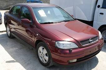 2004 Opel Astra Pictures