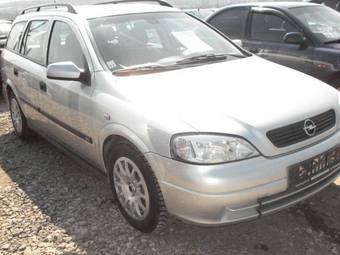 2004 Opel Astra Pictures