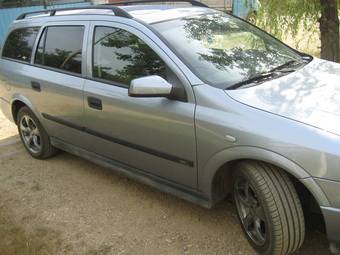 2004 Opel Astra Photos