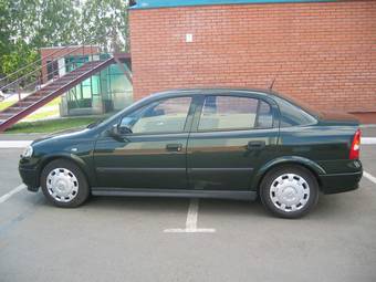 2004 Opel Astra Photos