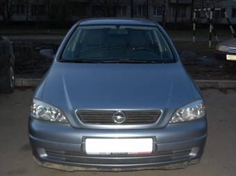 2004 Opel Astra Pictures