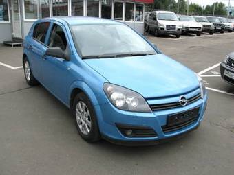 2004 Opel Astra Photos