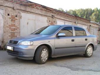 2004 Opel Astra