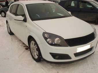2005 Opel Astra Photos