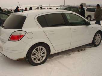 2005 Opel Astra Photos