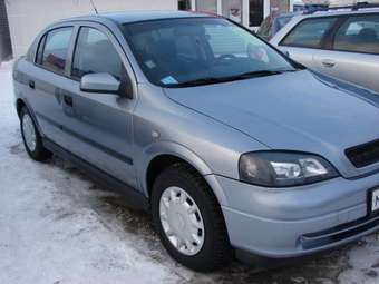 2005 Opel Astra Photos