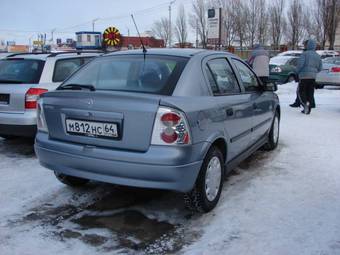2005 Opel Astra Pictures
