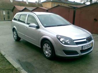 2005 Opel Astra Photos